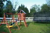 Cozy Cottage House - Pool & Hot Tub