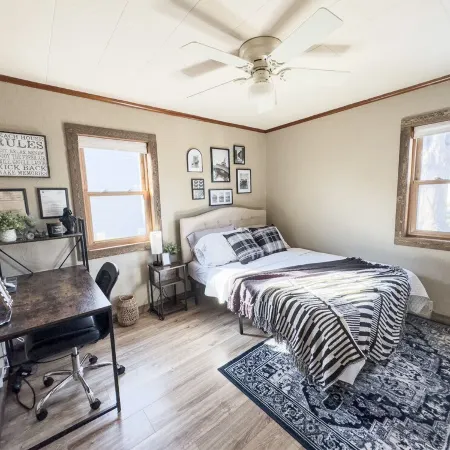 Waterfront Retreat on Lake Winnebago, Kayaks, Firepit, Dog Friendly