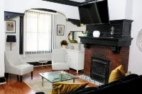 Charming 3-bedroom house in welcoming Philadelphia with AC, WiFi Hotel a 