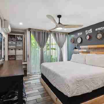 NEW! RusticLuxe — Fully Custom Boss Cabin at Turtle Bay Rooms