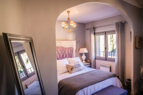 Fully Air Conditioned and Completely Renovated Provence Chic Hotels in Vaison-la-Romaine