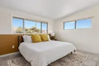 Cowboy Pool, Spa, View, 1 acre Escape, Joshua Tree - Homestays