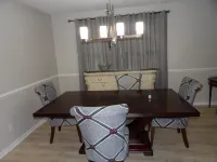 CLOSE TO FT JACKSON, WILLIAMS-BRICE STADIUM, VA HOSP, FAMILY FRIENDLY. SLEEPS 10