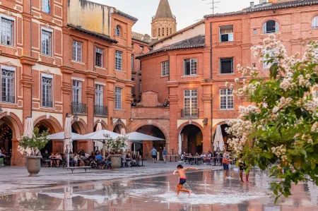 Magnificent Ivory Duplex in the heart of Montauban