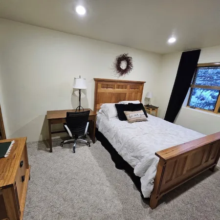 Charming Big Sky meadows house. Trails and Town Center a short walk away.