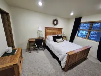 Charming Big Sky meadows house. Trails and Town Center a short walk away.