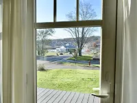 Meredith Bay - Brand New 1st Floor Apartment In Private Home Hotels in Meredith