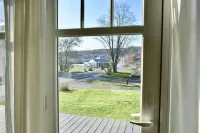 Meredith Bay - Brand New 1st Floor Apartment In Private Home