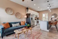 Hillside Hideaway Boho 3BR Home w Gameroom, Waffle Bar, Gas Fire Pit, Mtn Views!