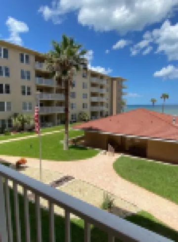 Direct Ocean Front Condo with Pool