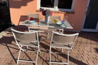 Ferienwohnung im Spargeldorf Schäpe mit Großer Südwest Terrasse Hotels in Beelitz