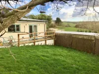 Mill Lane Cottage, a pretty cottage in beautiful countryside, 4 miles from Bath.