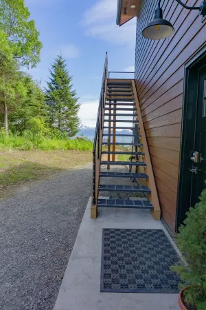 Beachfront property!  2 Bed/2 Bath and no added cleaning fees