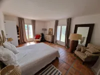 Propriété au Calme Avec Très Belle vue sur Saint Tropez