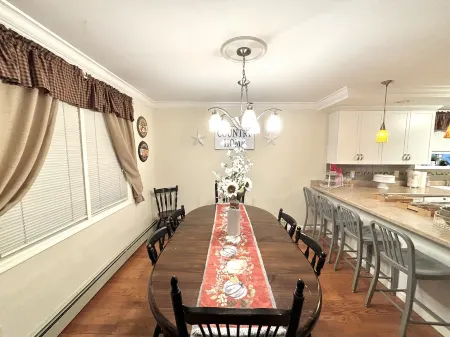 Private Country Home Minutes To Hunter Mountain!