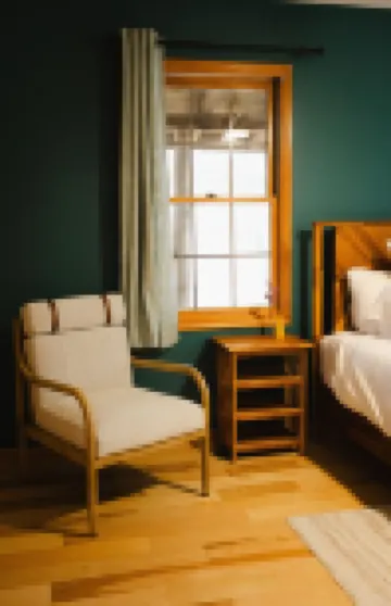 Private Cozy Cabin, Spacious Hot Tub, Soaking Tub. Enjoy!