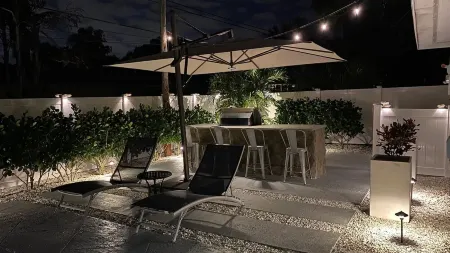 ☆Featured on HGTV☆ Heated Pool, SleepNumber Beds, Beach Cruisers