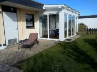 Bungalow 58 sqm, 300 m from the beach and subtropical bathing paradise, WLAN