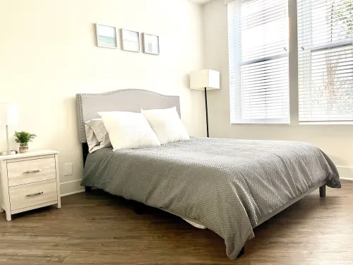 Spacious 2 bedroom Venice beach condo