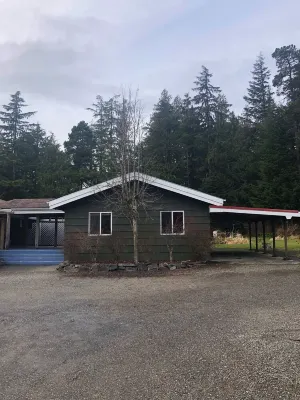 Diamond House, cozy home in a park-like setting Hotels in Ketchikan
