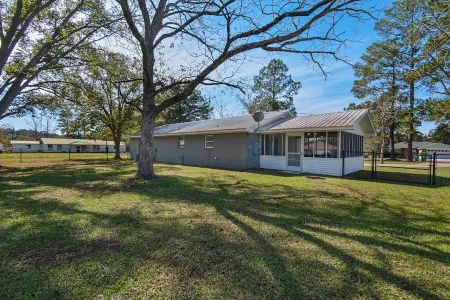 Beach House Blue  4/2 Home Beach on a Budget