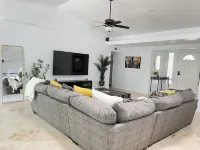 Best Cozy Stylish Spacious open Floor NEW POOL