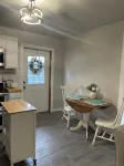 Charming and immaculate 1-bedroom Suite/Apartment in Elizabethton - 3-Star