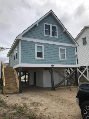 Ocean Front WiFi, Pet Friendly, Hdtv, Balcony Overlooking Ocean! Hotels in Smithville