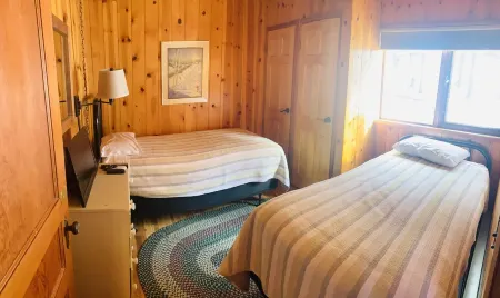 The Cedar Chalet @ 59 Westridge