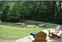 Secluded cabin perfect getaway for couples or ideal for small families!