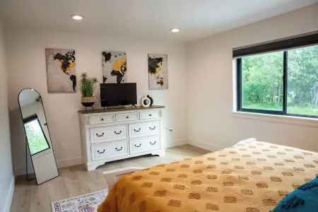 Charming 1-bedroom house in peaceful Wasilla with King Bed