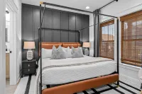 Brand new modern beach home with elevator, pool, marsh view, 2 min walk to beach