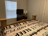 Just minutes from Hill Creek Park and marina with room for your boat.