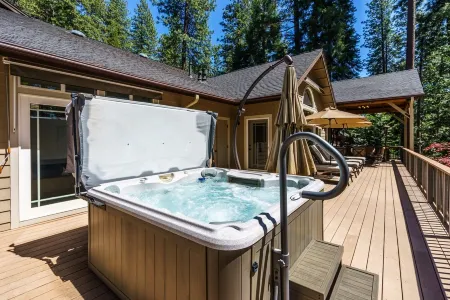 Luxury Home In Arnold With Tons of Privacy & Space