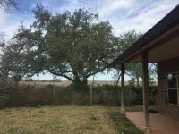 No Security Deposit on Hill Country Ranch Hideaway minutes from San Antonio Hotels in Medina County
