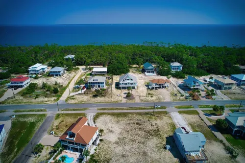 Sleeps 8, Views , 2 King Masters, Dog Friendly, Private Pool