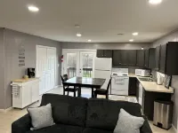 Lake view Stockton cabin.  Close to water. Hotels in Cedar County