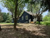 Stylish Oasis 3Bdrm Blu Home Near Univ of Michigan, Ann Arbor. Pet-Friendly!