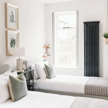 Beautiful, stylish ground floor Georgian apartment