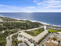 Beautiful San Clemente Beach Condo, Walking to the Sand