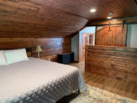 Spacious Cottage in Ohio Amish Country