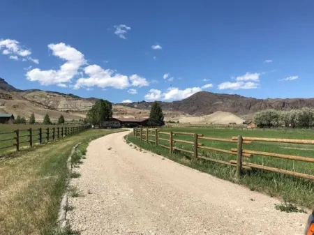 Log home just 32 miles to the east gate of Yellowstone National Park