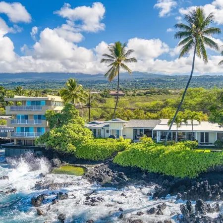 Oceanfront home with amazing sunsets!