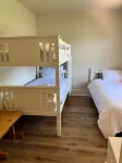 Bear Lake Private Apartment Sleeps 8 w Kitchen & Laundry