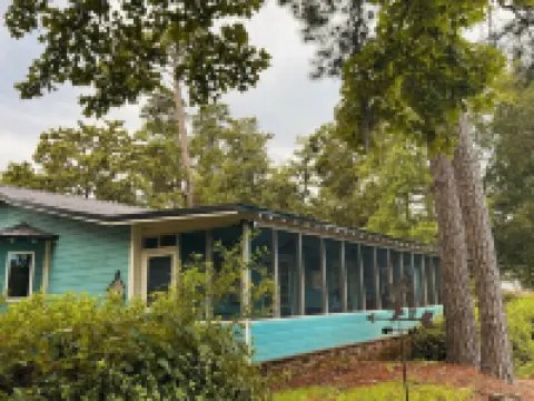 Creekside Country Cottage- minutes away from I-95 Hotels in Clarendon County