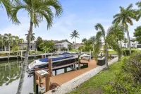 Marco Island Waterfront Single Story with Direct Gulf Access!