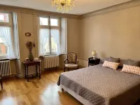 Magnifique Appartement Style Maison de Famille Hotels near La Source du Doubs