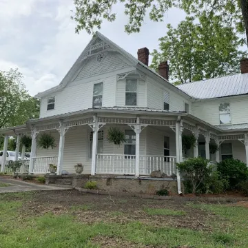 Large Private Room & Bathroom