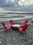 Cottage with Private Beach in Birch Bay