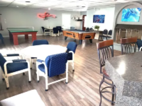 SO MUCH FUN! ARCADE, PL TBL, PNG PNG, YARD GAMES, INDOOR AND OUTDOOR POOLS!!  호텔